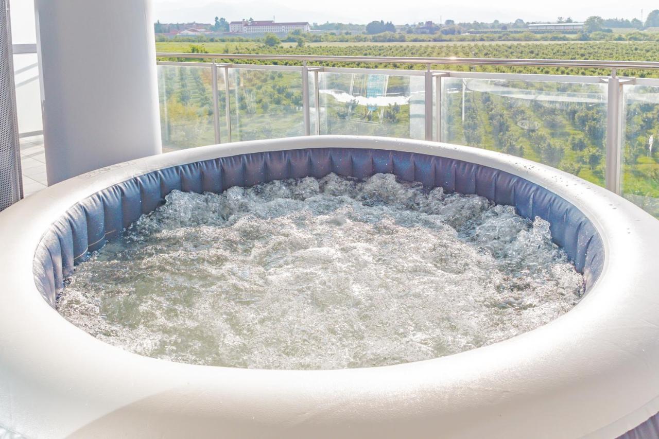 Glass House Cuneo Zewnętrze zdjęcie